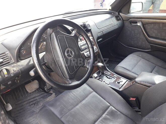 Mercedes C 200 1996, 235,733 km - 2.0 l - Bakı