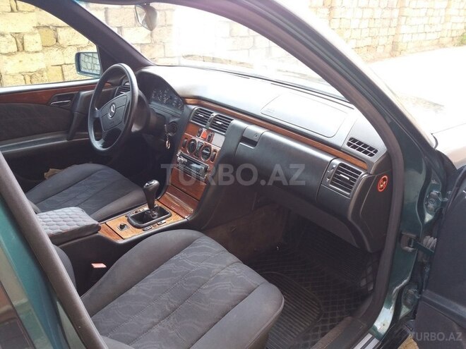 Mercedes E 200 1998, 357,000 km - 2.0 l - Sumqayıt
