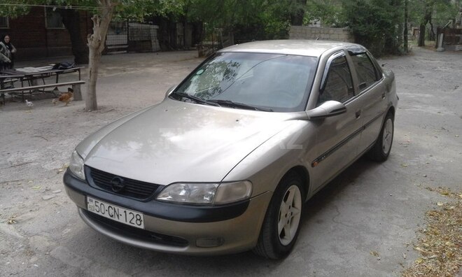 Opel Vectra 1996, 320,000 km - 1.8 l - Sumqayıt