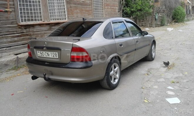 Opel Vectra 1996, 320,000 km - 1.8 l - Sumqayıt