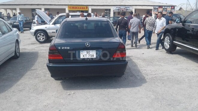 Mercedes C 200 1999, 235,851 km - 2.2 l - Bakı