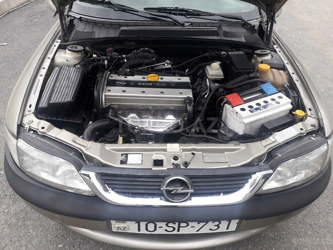 Opel Vectra 1995, 150,000 km - 2.0 l - Şəki