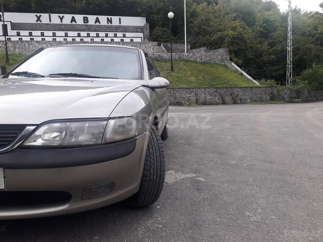 Opel Vectra 1995, 150,000 km - 2.0 l - Şəki
