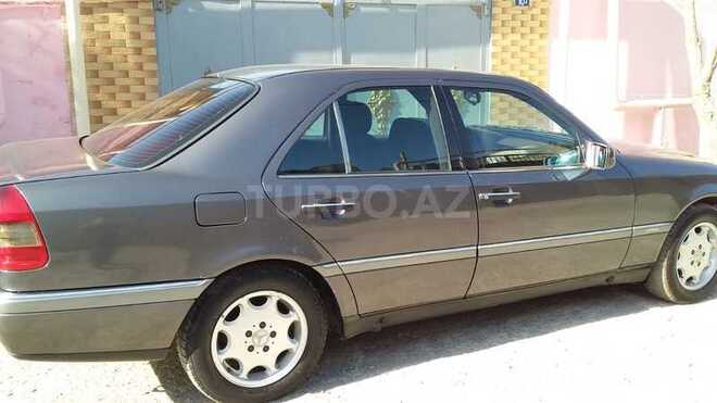Mercedes C 180 1995, 301,000 km - 1.8 l - Bakı