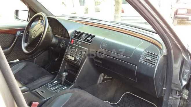 Mercedes C 180 1995, 301,000 km - 1.8 l - Bakı