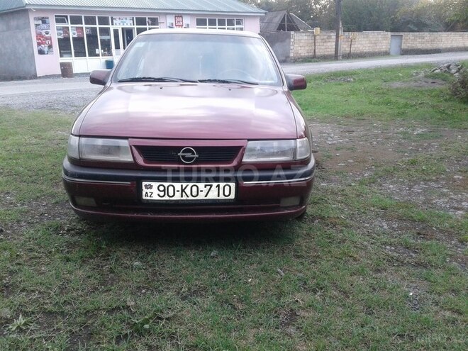 Opel Vectra 1994, 248,000 km - 2.0 l - Zaqatala