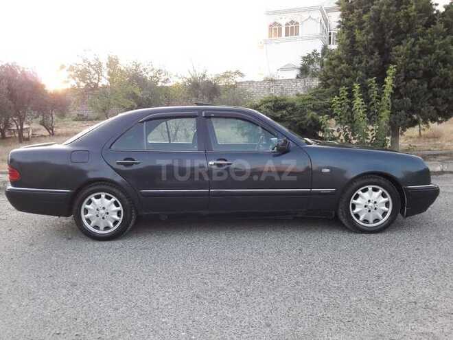Mercedes E 230 1997, 250,000 km - 2.3 l - Bakı
