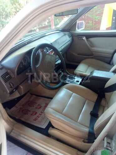 Mercedes C 220 1995, 373,000 km - 2.2 л - Bakı