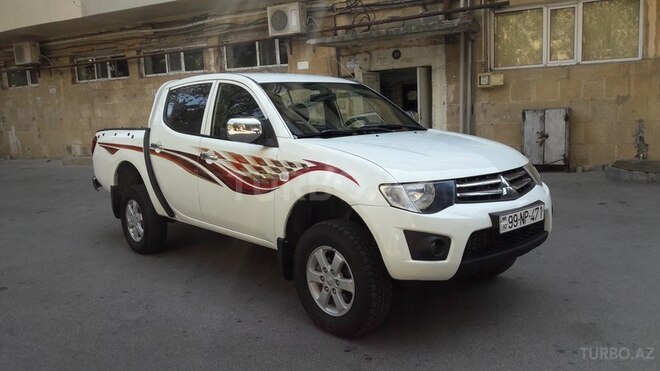 Mitsubishi L200 2012, 160,000 km - 2.5 l - Bakı