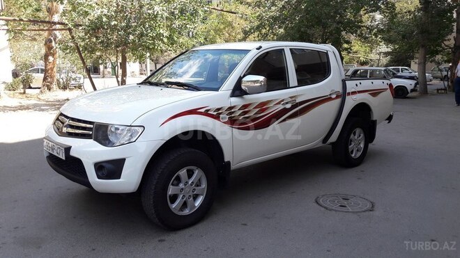 Mitsubishi L200 2012, 160,000 km - 2.5 l - Bakı