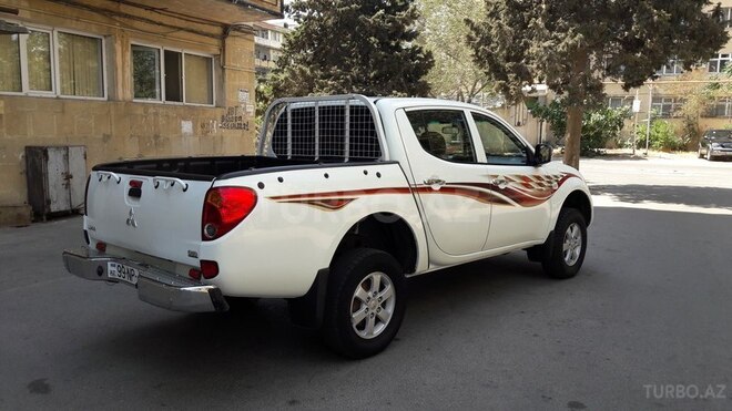 Mitsubishi L200 2012, 160,000 km - 2.5 l - Bakı