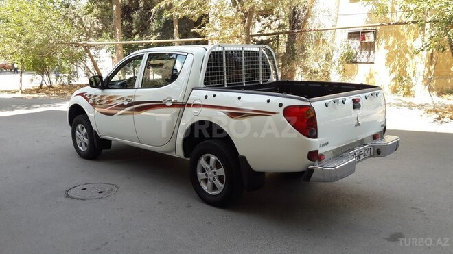 Mitsubishi L200 2012, 160,000 km - 2.5 l - Bakı