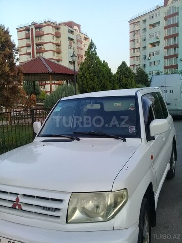 Mitsubishi Pajero io 1999, 256,364 km - 1.8 l - Bakı