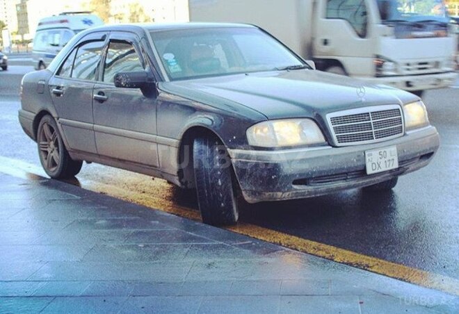 Mercedes C 230 1996, 400,000 km - 2.5 л - Sumqayıt