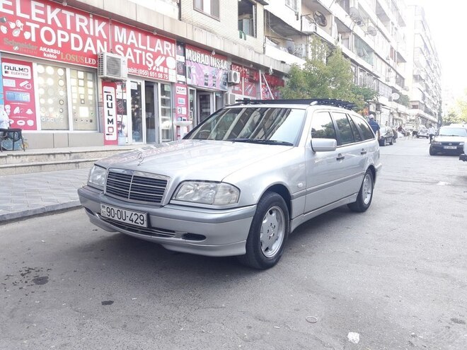 Mercedes C 220 1999, 239,000 km - 2.2 л - Bakı