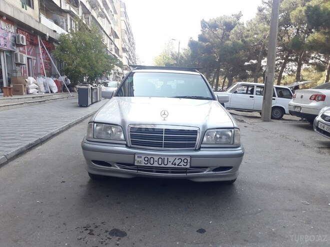 Mercedes C 220 1999, 239,000 km - 2.2 л - Bakı