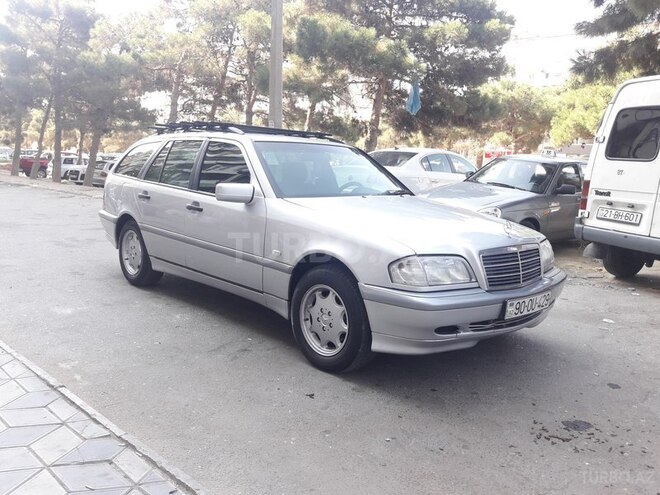 Mercedes C 220 1999, 239,000 km - 2.2 л - Bakı