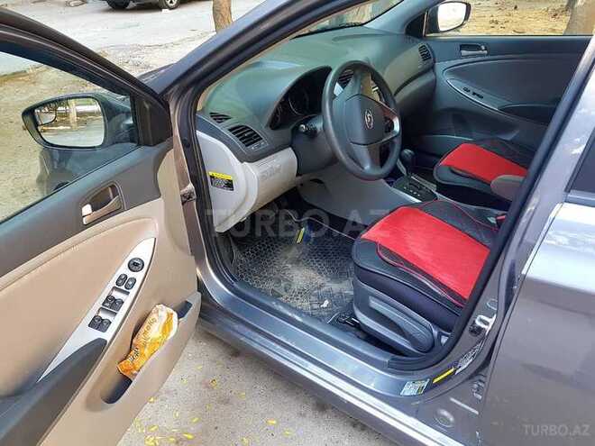 Hyundai Accent 2015, 45,000 km - 1.6 l - Bakı