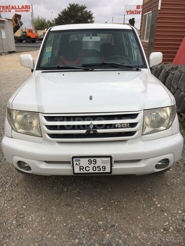 Mitsubishi Pajero io 2000, 228,000 km - 2.0 л - Bakı