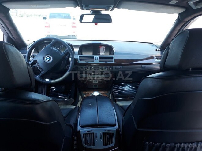 BMW 745 2003, 215,000 km - 4.4 l - Mingəçevir