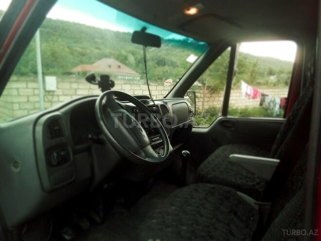 Ford Transit 2001, 385,000 km - 2.0 l - Quba