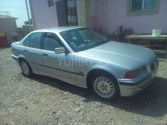 BMW 320 1995, 330,118 km - 2.0 л - Füzuli