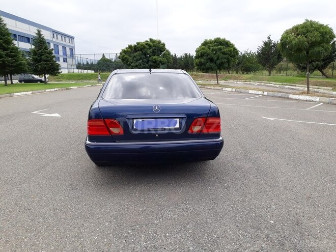 Mercedes E 240 1998, 22,000 km - 2.4 l - Şəmkir