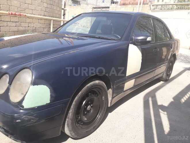 Mercedes E 200 2001, 385,000 km - 2.2 l - Bakı