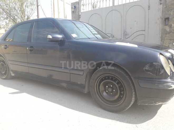 Mercedes E 200 2001, 385,000 km - 2.2 l - Bakı