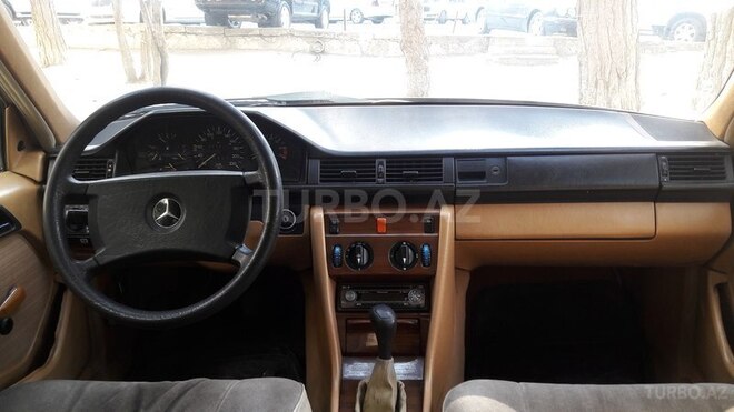 Mercedes E 230 1987, 400,000 km - 1.5 л - Bakı
