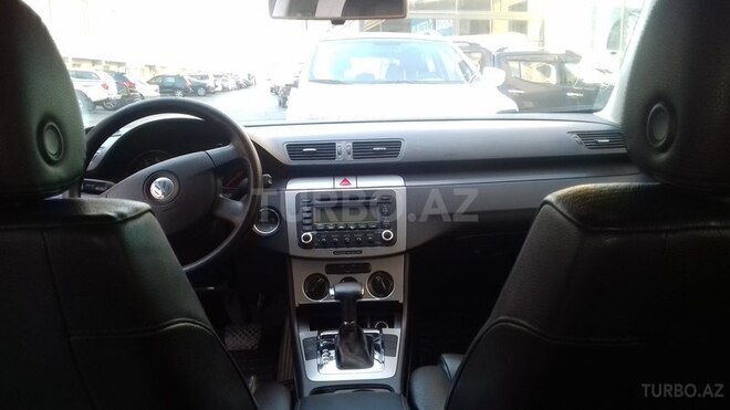Volkswagen Passat 2005, 280,000 km - 2.0 l - Bakı
