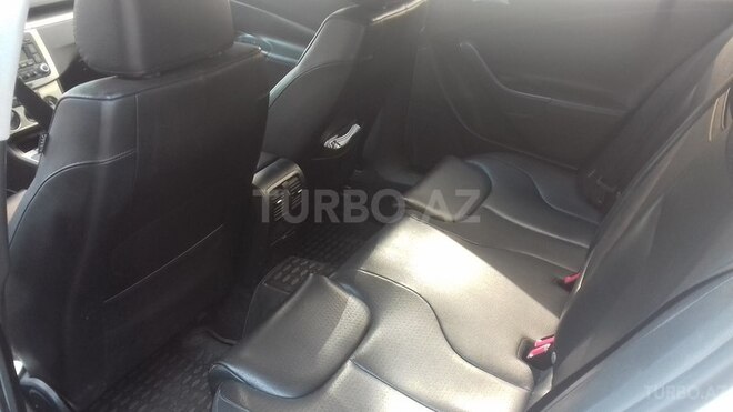 Volkswagen Passat 2005, 280,000 km - 2.0 l - Bakı