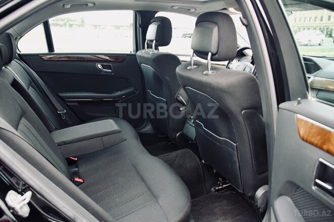 Mercedes E 200 2010, 167,800 km - 1.8 l - Bakı