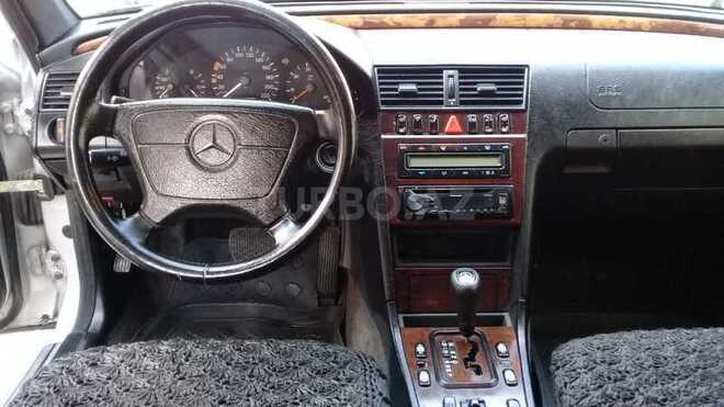 Mercedes C 220 1999, 329,500 km - 2.2 л - Bakı