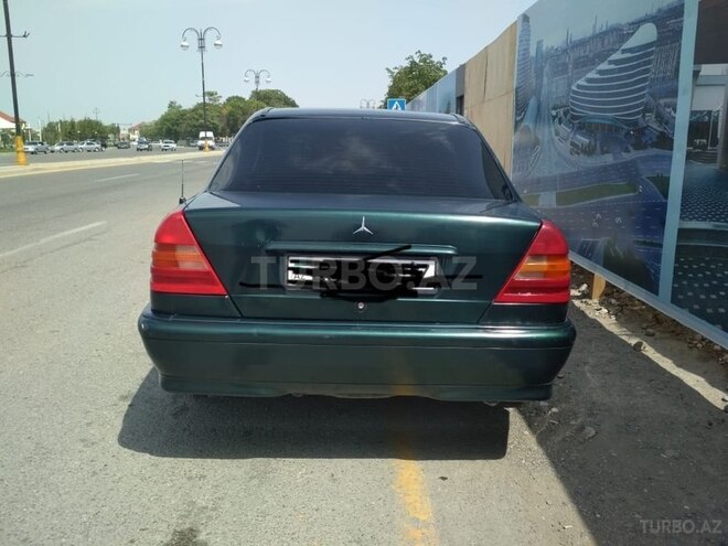 Mercedes C 180 1995, 225,650 km - 1.8 l - Quba