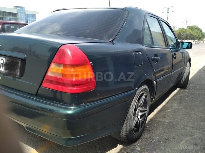 Mercedes C 180 1995, 225,650 km - 1.8 l - Quba