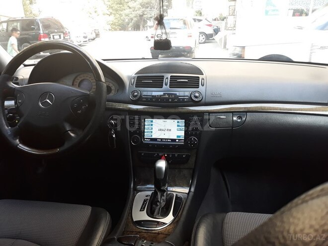 Mercedes E 240 2003, 294,368 km - 2.4 l - Bakı