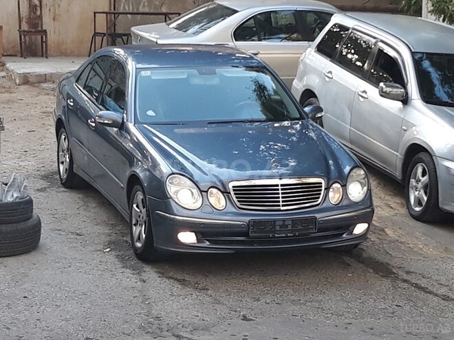 Mercedes E 240 2003, 294,368 km - 2.4 l - Bakı