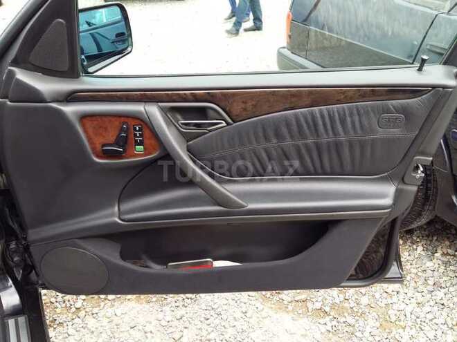 Mercedes E 320 1997, 285,000 km - 3.2 l - Gəncə