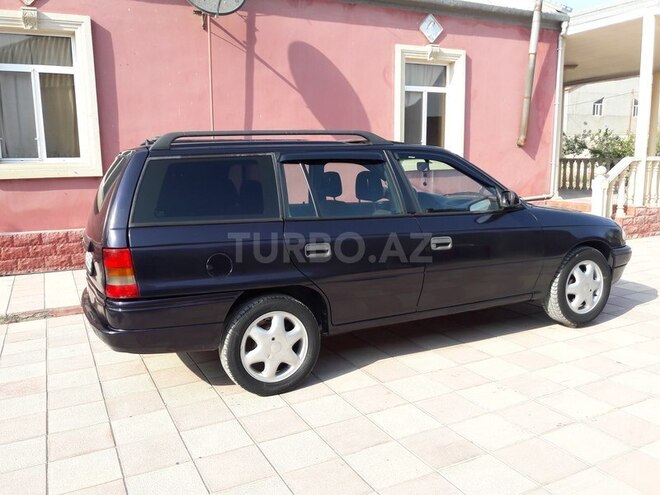 Opel Astra 1995, 30,000 km - 1.6 l - Bakı