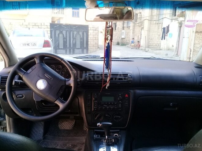 Volkswagen Passat 2003, 183,000 km - 1.8 l - Bakı