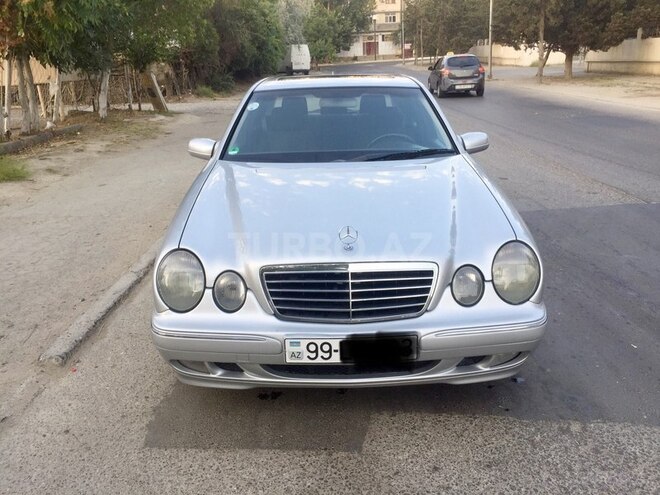 Mercedes E 240 1999, 176,000 km - 2.4 l - Bakı