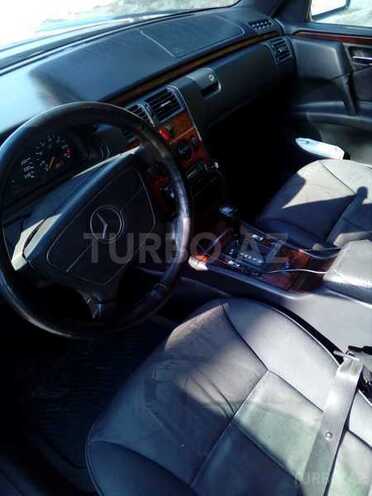 Mercedes E 230 1995, 4,423,000 km - 0.2 l - Bakı