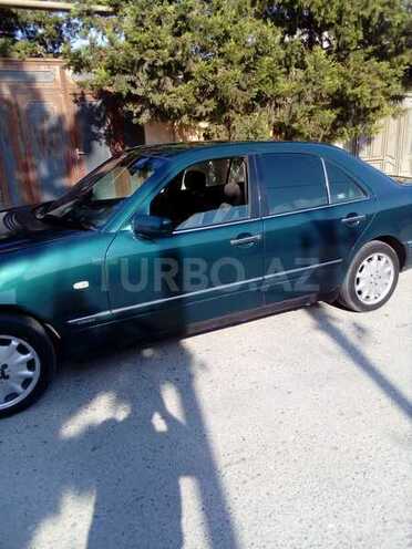 Mercedes E 230 1995, 4,423,000 km - 0.2 l - Bakı