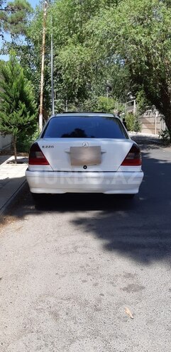 Mercedes C 230 1997, 271,500 km - 2.3 л - Bakı