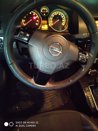 Opel Astra 2007, 210,000 km - 2.0 л - Bakı