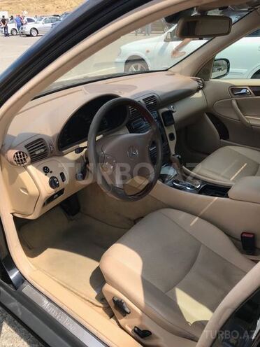 Mercedes C 240 2001, 260,000 km - 2.6 л - Sumqayıt