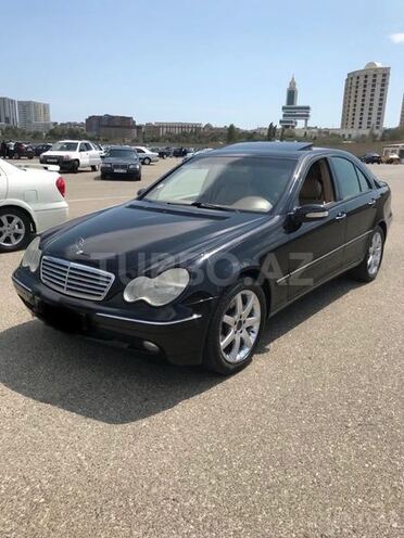 Mercedes C 240 2001, 260,000 km - 2.6 л - Sumqayıt