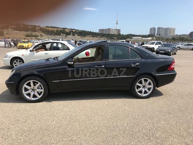 Mercedes C 240 2001, 260,000 km - 2.6 л - Sumqayıt