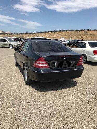 Mercedes C 240 2001, 260,000 km - 2.6 л - Sumqayıt